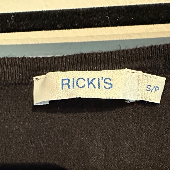 🌸Ricki's Black and Purple Floral Sweater - Picture 2 of 5